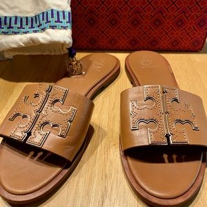 Tori Burch Ines flats